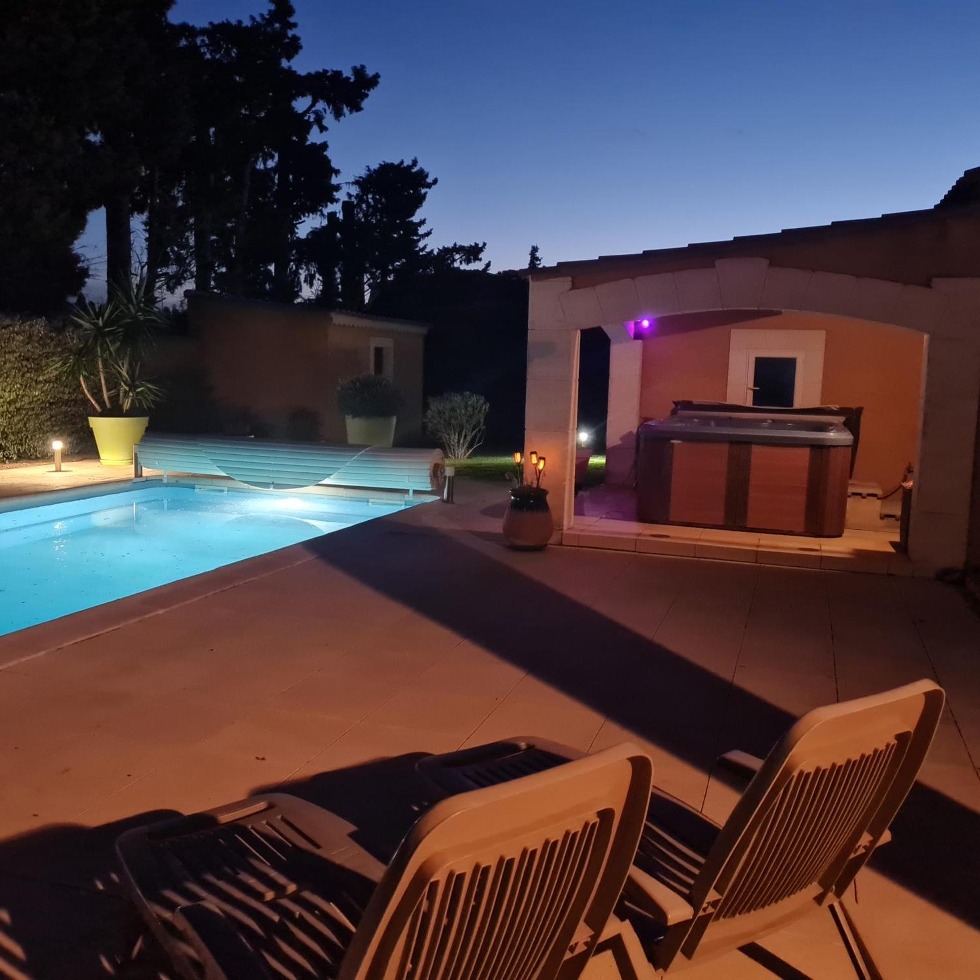 VILLA FLAMENCA - piscine chauffée Châteaurenard Esterno foto